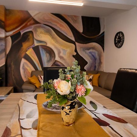Apartmani Pranjic Πόρετς Εξωτερικό φωτογραφία