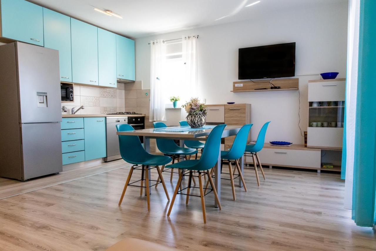 Apartmani Pranjic Πόρετς Εξωτερικό φωτογραφία