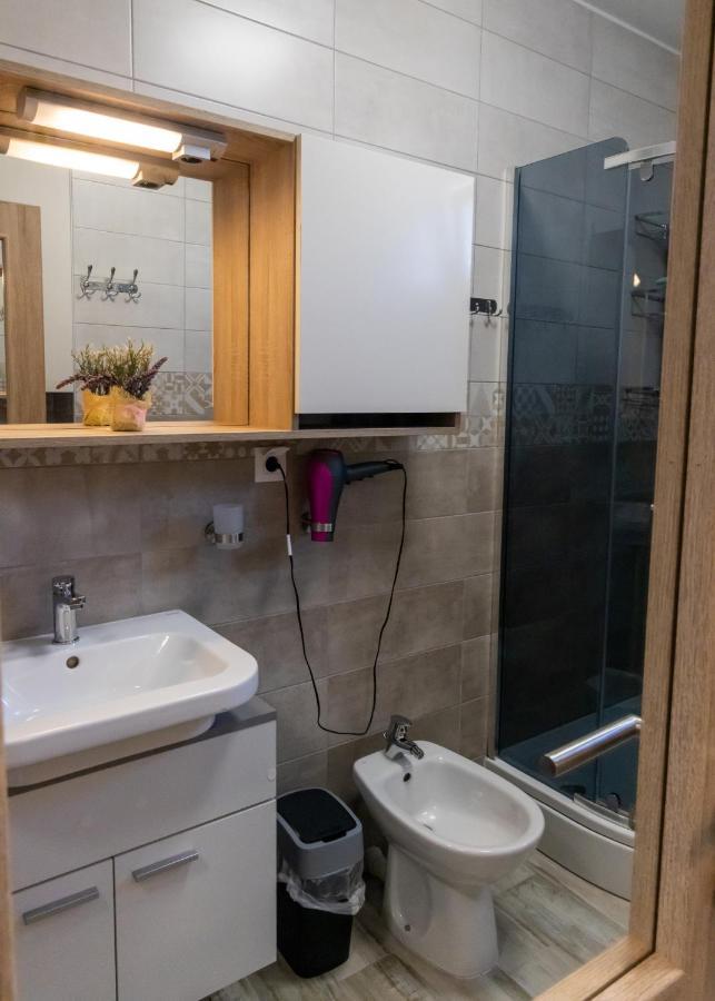 Apartmani Pranjic Πόρετς Εξωτερικό φωτογραφία