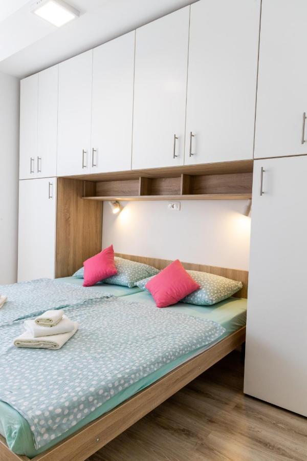Apartmani Pranjic Πόρετς Εξωτερικό φωτογραφία