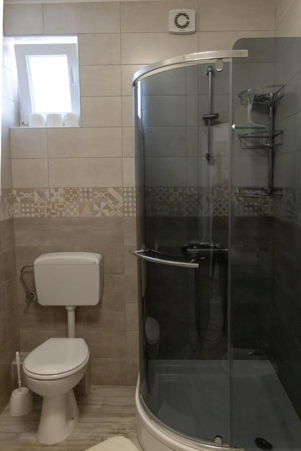 Apartmani Pranjic Πόρετς Εξωτερικό φωτογραφία