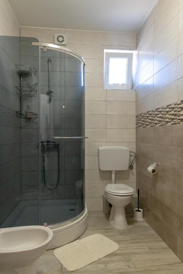 Apartmani Pranjic Πόρετς Εξωτερικό φωτογραφία